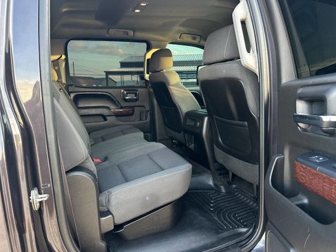 Used 2015 GMC Sierra 2500 SLE w/ Suspension Package, Off-Road image 18