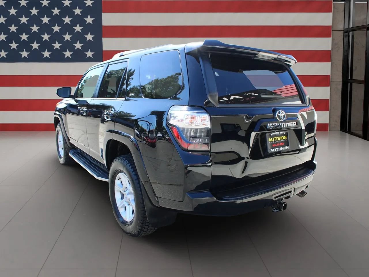 Used 2018 Toyota 4Runner SR5 Premium AWD/4WD image 5