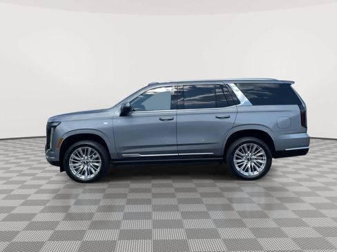 Used 2026 Cadillac Escalade Luxury w/ LPO, Floor Liner Package AWD/4WD image 5