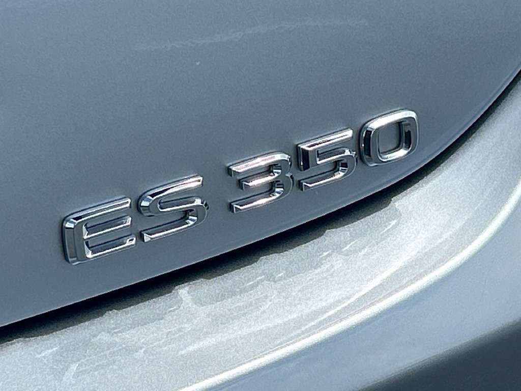 Used 2025 Lexus ES 350 w/ Premium Package FWD image 19