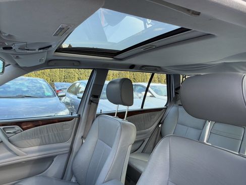 Used 2002 Mercedes-Benz E 320 Wagon image 11