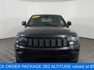 Used 2019 Jeep Grand Cherokee Altitude AWD/4WD video 2