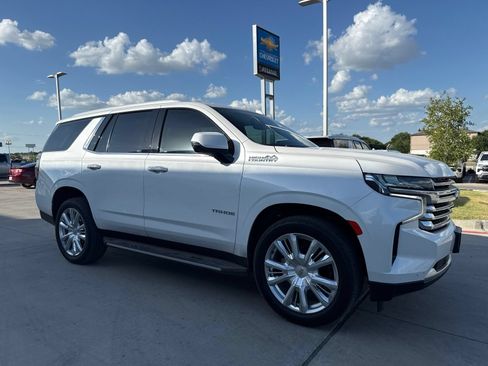 Used 2021 Chevrolet Tahoe High Country AWD/4WD image 6
