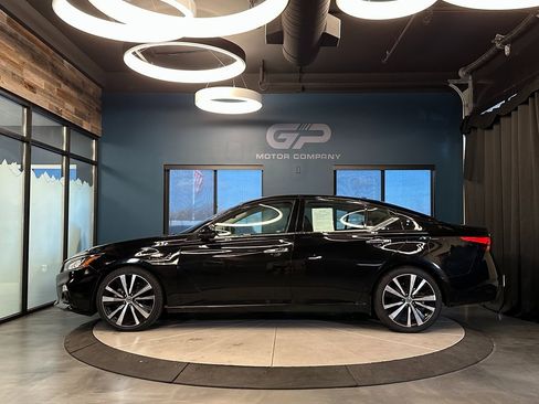 Used 2019 Nissan Altima 2.5 Platinum image 6