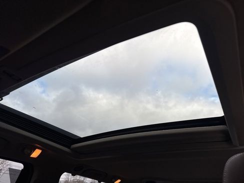 Used 2015 Toyota Sienna Limited Premium image 13