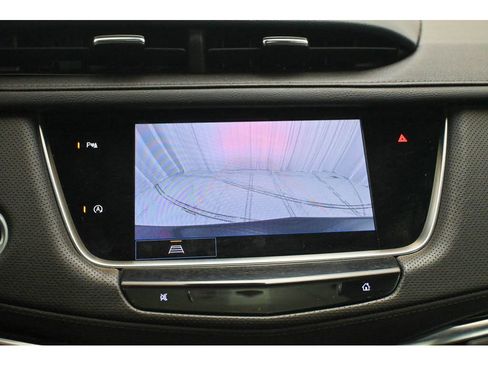 Certified 2022 Cadillac XT5 Premium Luxury image 48