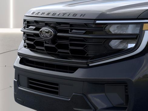 New 2026 Ford Expedition Platinum w/ Stealth Performance Package image 9