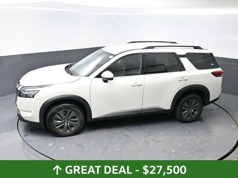 Used 2024 Nissan Pathfinder SV AWD/4WD image 49