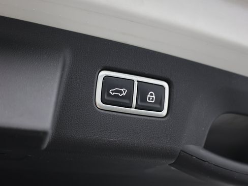 Used 2022 Kia Sorento SX AWD/4WD image 38