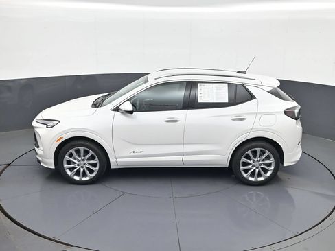 Used 2024 Buick Encore GX Avenir w/ Avenir Convenience Package AWD/4WD image 21