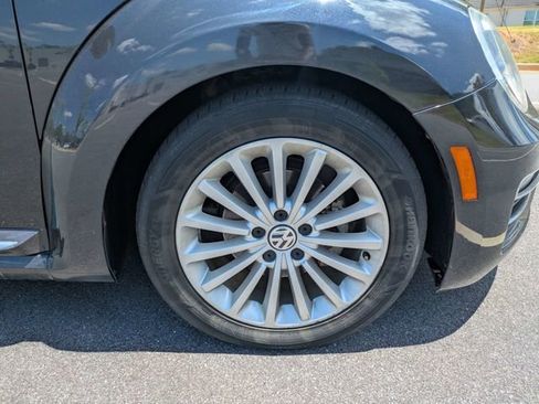 Used 2019 Volkswagen Beetle 2.0T S FWD image 7