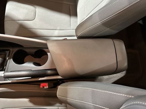 Used 2024 Hyundai Elantra SEL image 22