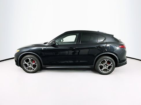 Used 2022 Alfa Romeo Stelvio Ti image 4