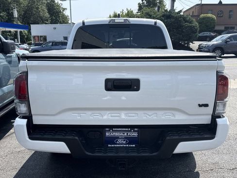 Used 2023 Toyota Tacoma TRD Sport AWD/4WD image 6