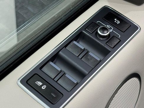 Used 2014 Land Rover Range Rover Supercharged image 19