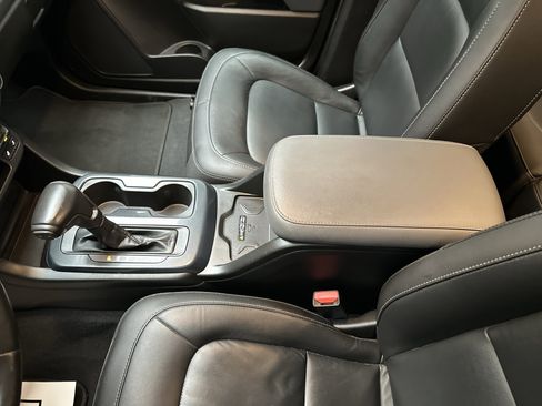 Used 2019 Chevrolet Colorado Z71 image 39