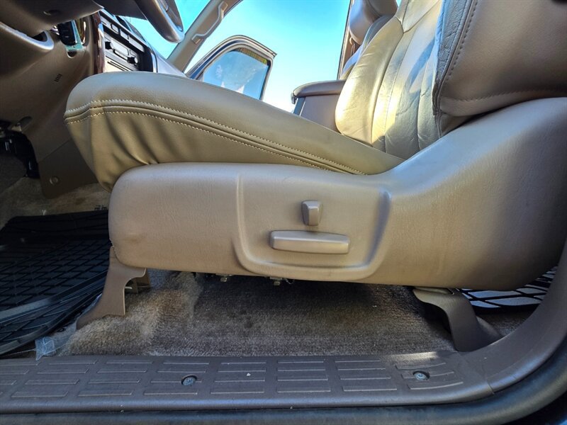 Used 2000 Toyota 4Runner Limited AWD/4WD image 41