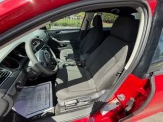 Used 2015 Volkswagen Jetta SE FWD image 18