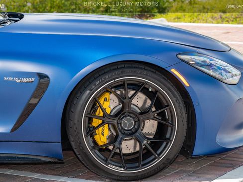 Used 2025 Mercedes-Benz AMG GT 63 image 39