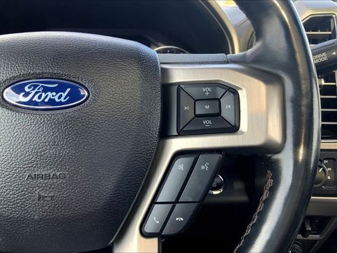 Used 2021 Ford F450 Platinum w/ FX4 Off-Road Package image 24