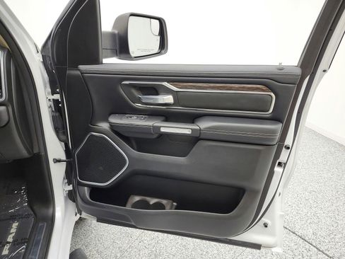 Used 2019 RAM 1500 Laramie RWD image 20