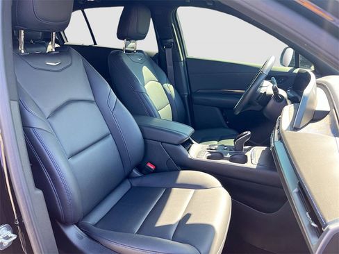 Used 2024 Cadillac XT4 Sport image 28