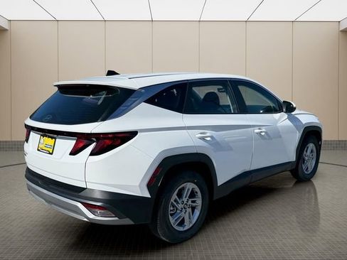 New 2026 Hyundai Tucson SE FWD image 3