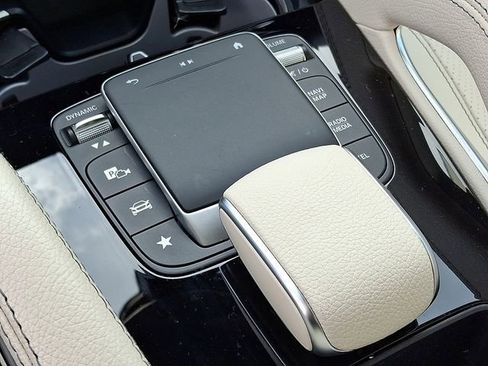 Used 2022 Mercedes-Benz GLE 450 4MATIC image 25