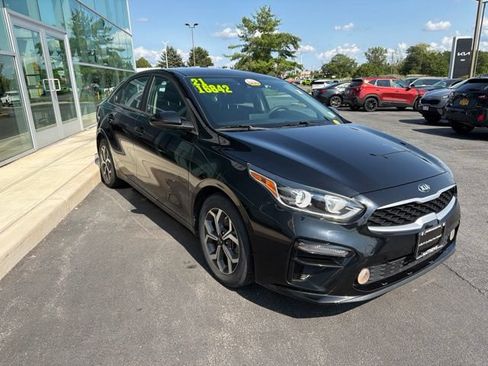 Certified 2021 Kia Forte LXS FWD image 8