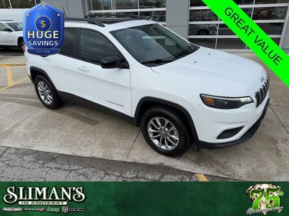 Used 2022 Jeep Cherokee Latitude Lux w/ Sun & Sound Group