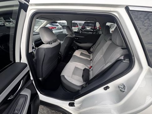 Used 2024 Subaru Outback Premium image 7