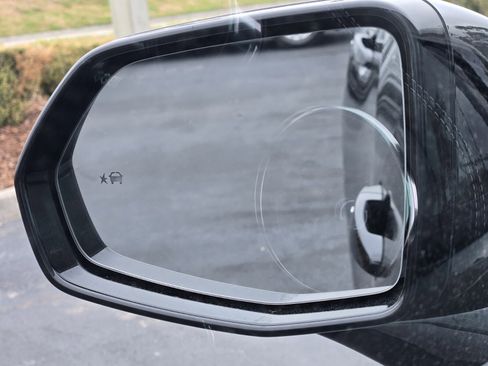 New 2026 Chevrolet Blazer LT image 12