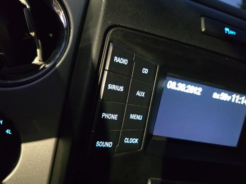 Used 2013 Ford F150 XLT w/ Mid Equipment Group image 24