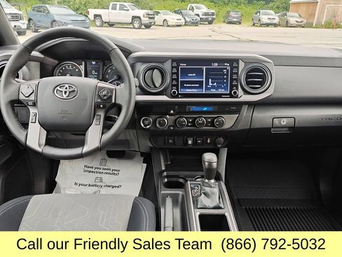 Used 2023 Toyota Tacoma TRD Off-Road AWD/4WD image 13