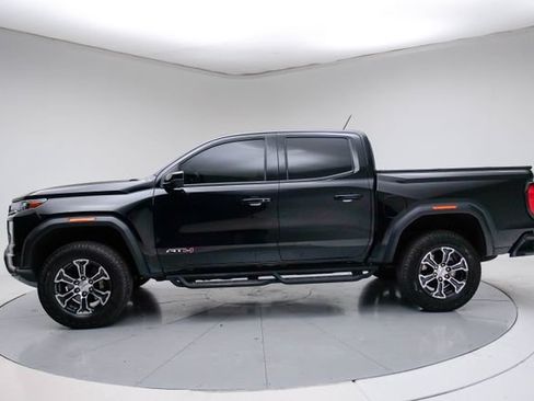 Used 2024 GMC Canyon AT4 w/ Technology Package AWD/4WD image 5