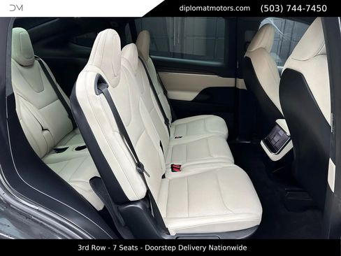 Used 2024 Tesla Model X Standard Sport Utility 4D image 12