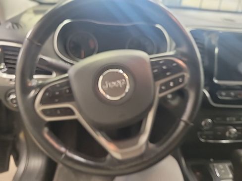 Used 2021 Jeep Cherokee Limited image 13