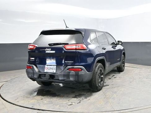 Used 2015 Jeep Cherokee Sport w/ Trailer Tow Group image 9
