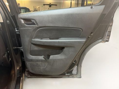 Used 2017 Chevrolet Equinox LT w/ Convenience Package image 26