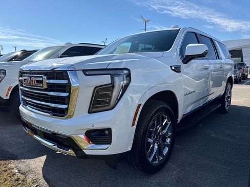 New 2026 GMC Yukon XL Elevation image 1