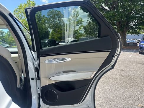 New 2026 Genesis GV70 2.5T Advanced AWD/4WD image 33