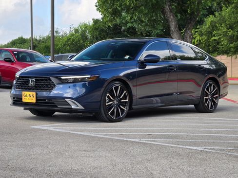 Used 2026 Honda Accord Touring image 7