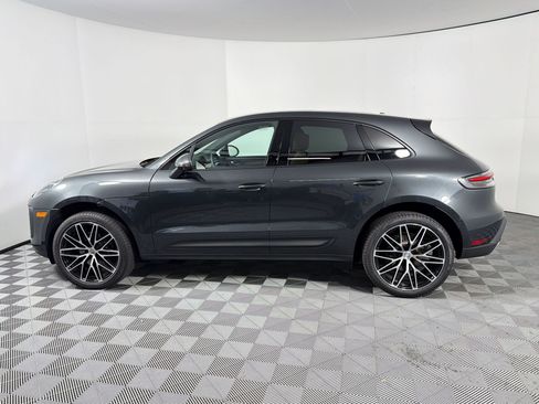 Used 2026 Porsche Macan AWD/4WD image 2