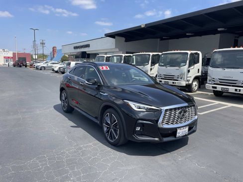 Used 2023 INFINITI QX55 Essential AWD/4WD image 3