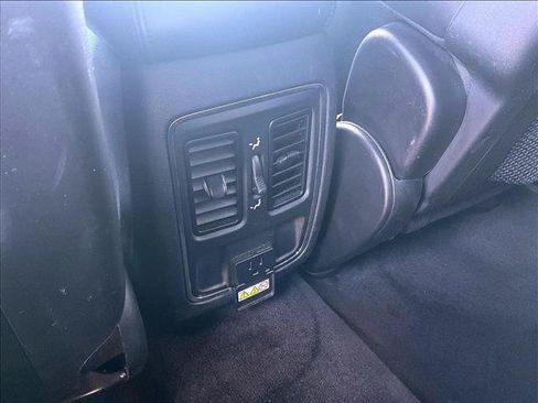 Used 2018 Jeep Grand Cherokee Altitude AWD/4WD image 24