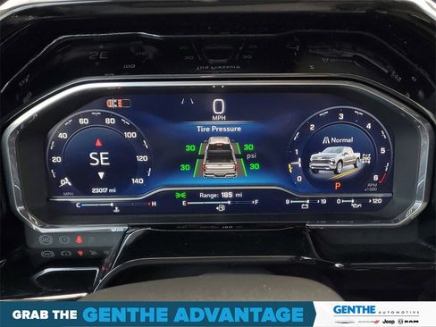 Used 2024 Chevrolet Silverado 1500 RST w/ Z71 Off-Road Package image 13