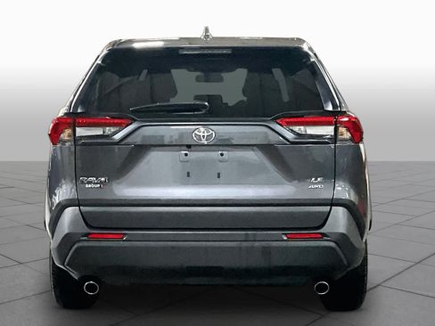 Used 2025 Toyota RAV4 LE AWD/4WD image 5
