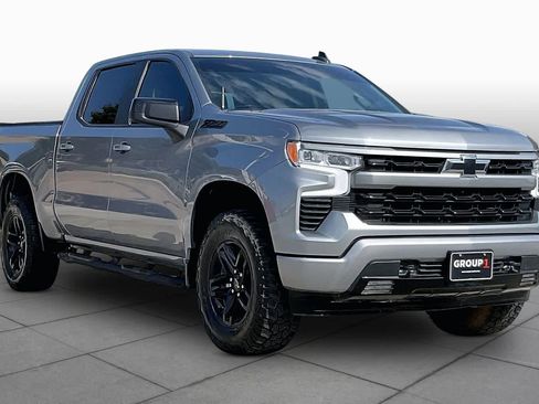 Used 2023 Chevrolet Silverado 1500 RST w/ Convenience Package II AWD/4WD image 3