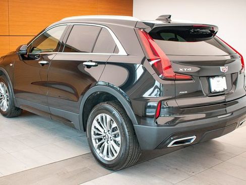 Used 2024 Cadillac XT4 Premium Luxury AWD/4WD image 8