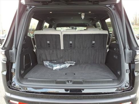 New 2026 Jeep Grand Wagoneer Limited image 6